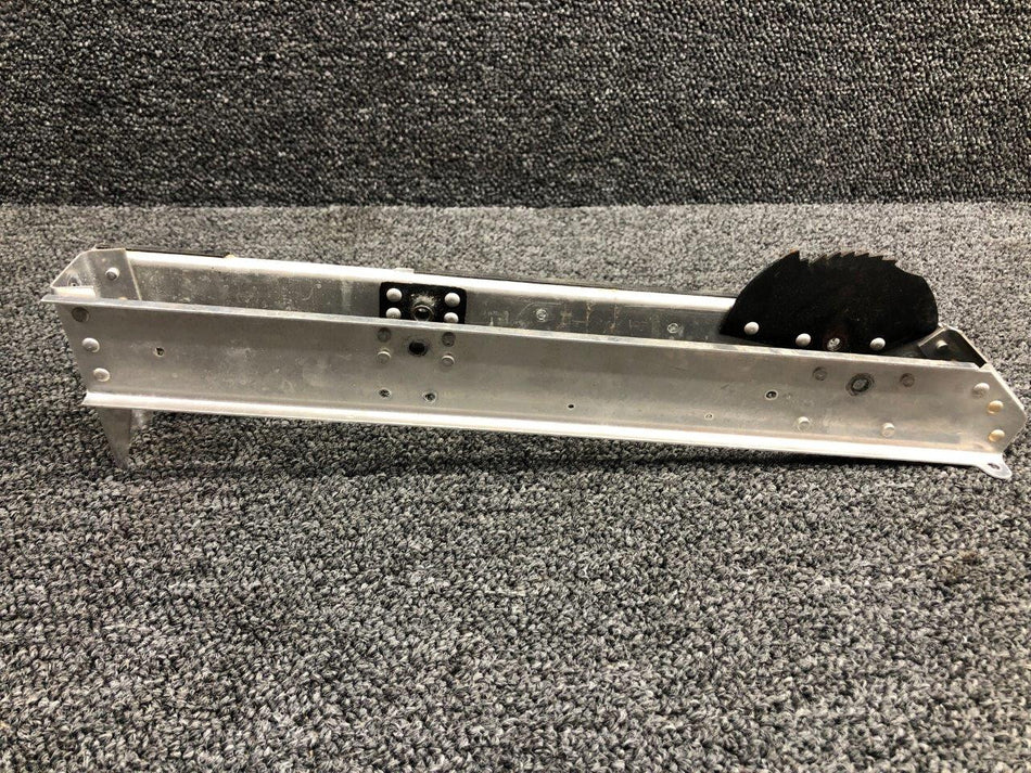 67137-000, 67138-000 Piper PA28R-200 Brake Handle Support Assembly