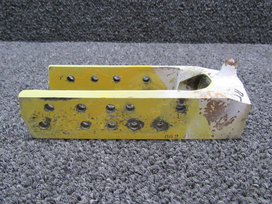 002-430025-3 Beechcraft V35B Spar Carry-Thru Fitting Lower RH (SA)