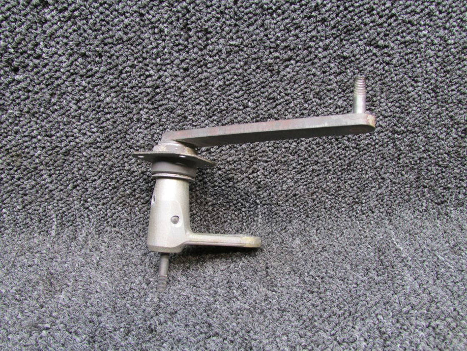 5045001-4 (FSO: 5045001-202) Cessna 401 Crank Assembly RH Door Actuator