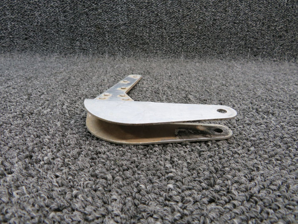 1260442-1, 1260441-1 Cessna T210F Elevator Link Set Aft