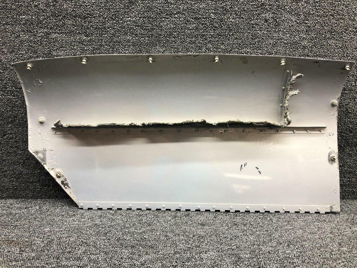 Beechcraft Parts 96-910011-188 Beechcraft 95-B55 RH Forward Engine Cowl Door Outboard