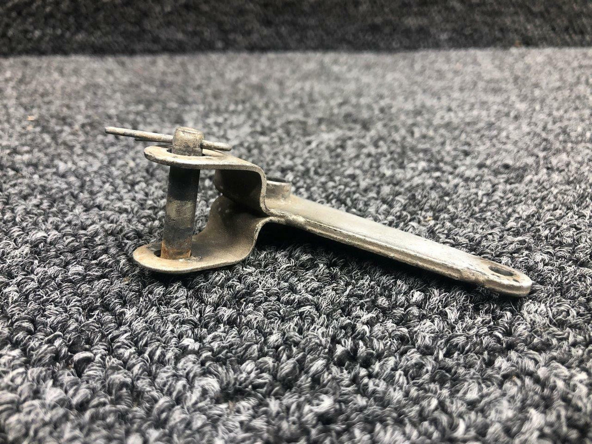Beechcraft Parts 96-420033-15 Beechcraft 95-B55 Cabin Door Latch Bellcrank Assembly