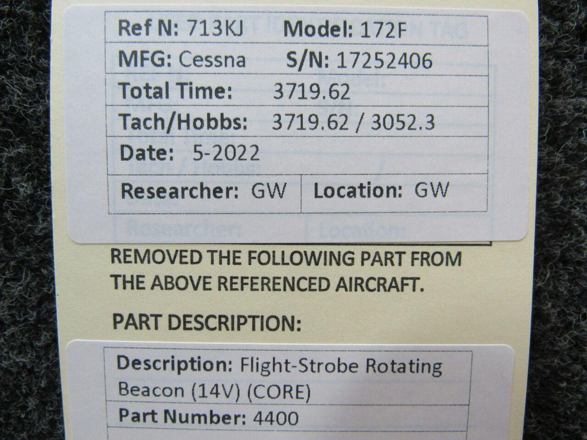Universal Corp Flight-Strobe 4400 Rotating Beacon Volts 14, Amps 3 CORE