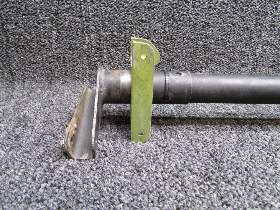 62705-000, 62421-000 Piper PA28-180 Flap Torque Tube with LH and RH Fitting