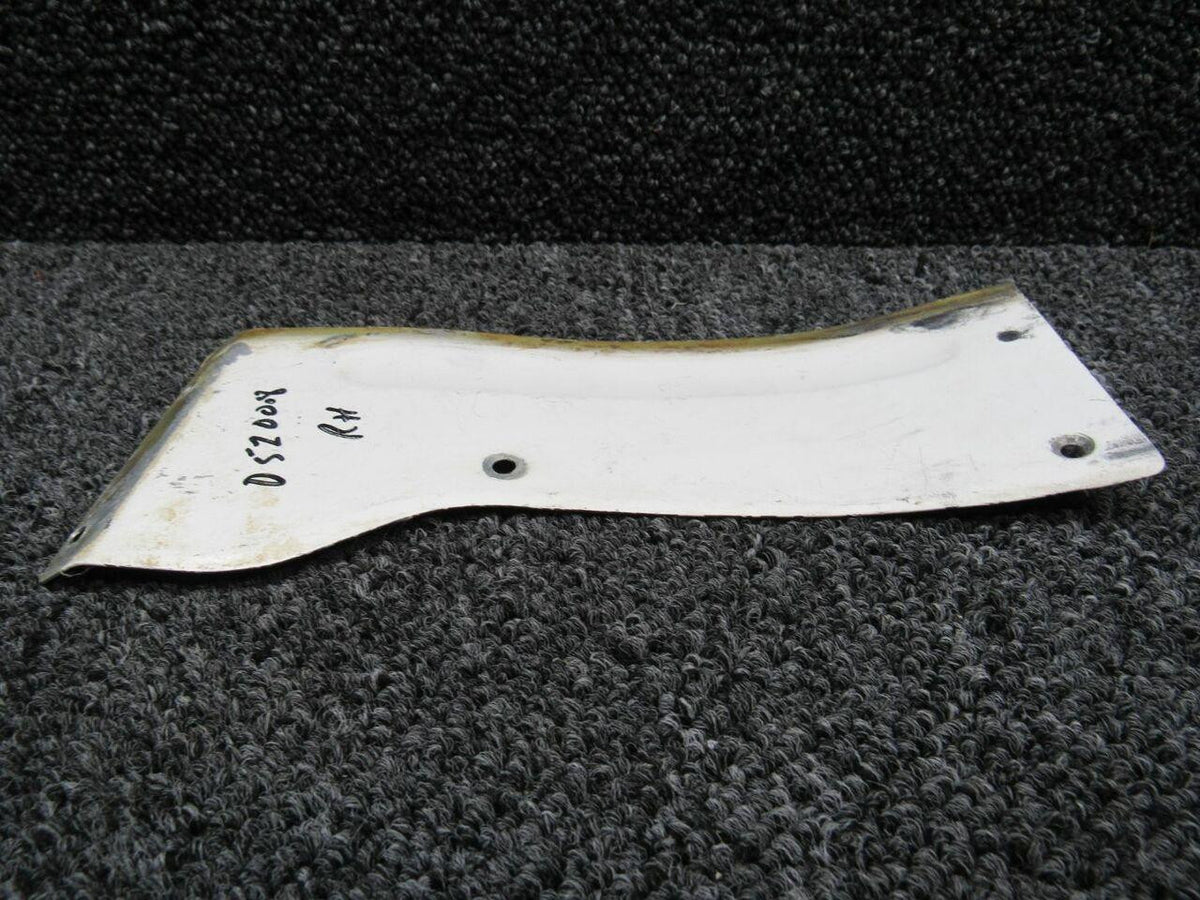 Cessna Aircraft Parts 0520008-10 Cessna 172S Wing Fairing Aft Lower RH M22