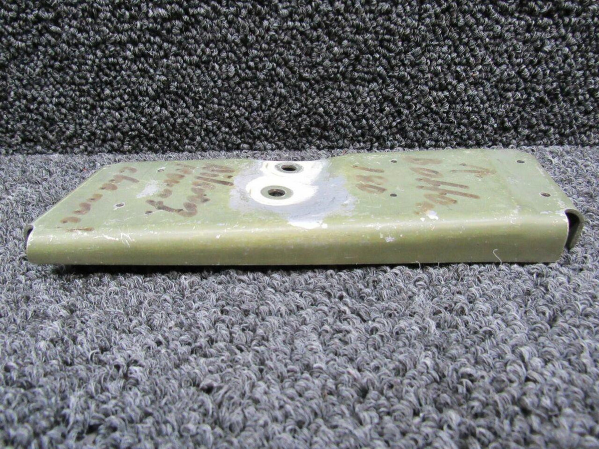 Cessna Aircraft Parts 0523219-4 Cessna 180 / 185 Channel Aileron Bellcrank Support Lower LH M22
