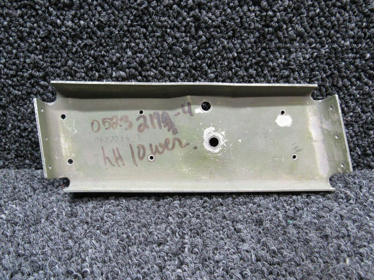 Cessna Aircraft Parts 0523219-4 Cessna 180 / 185 Channel Aileron Bellcrank Support Lower LH M22