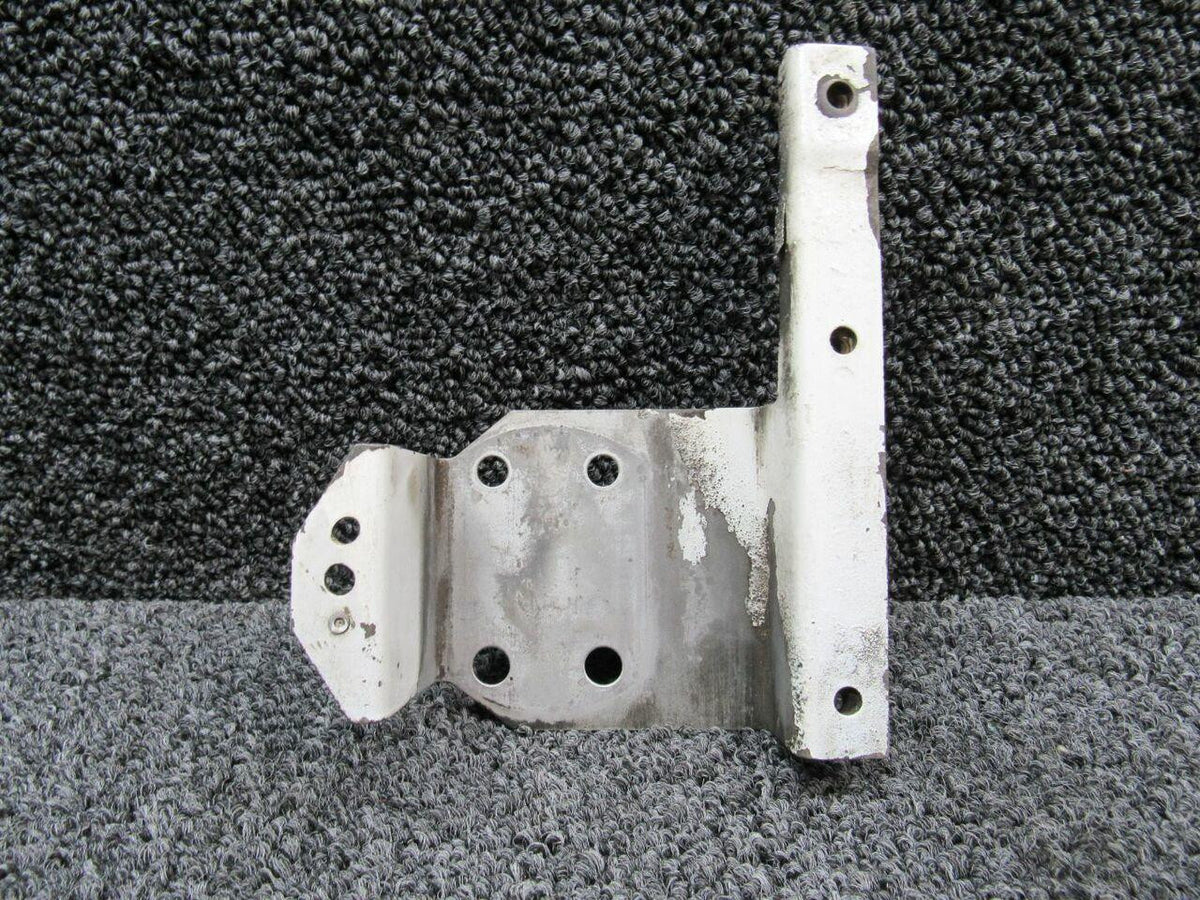 Cessna Aircraft Parts 0741618-2 Cessna 182 Heavy Duty Main Gear Fairing Support RH M22