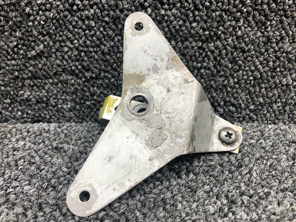 Piper Aircraft Parts 21722-000 / 21725-000 Piper PA24-180 Nose Gear Aligner Support Assembly