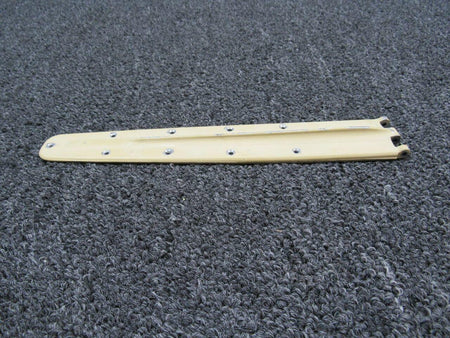 Cessna Aircraft Parts 0711037-12 Cessna 210 Cabin Door Hinge Upper RH