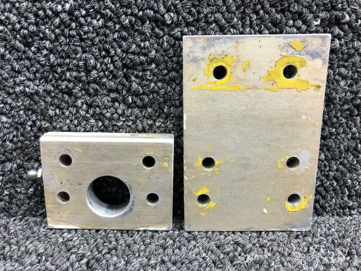 Mooney Aircraft Parts and Accessories 210067-009 / 210067-008 Mooney M20K Landing Gear Attach Bracket RH W/ Fitting