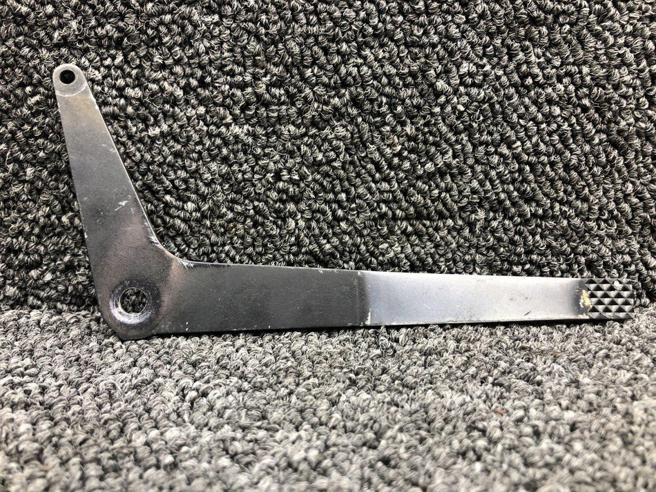 67223-000 Piper PA28-140 Throttle Lever (Minus Knob)