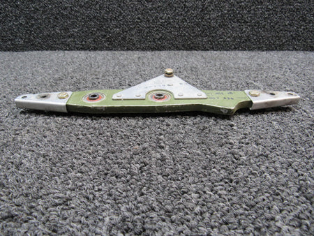 Cessna Aircraft Parts 0814007-1 Use 0814007-3 Cessna 310R Elevator Bellcrank Aft