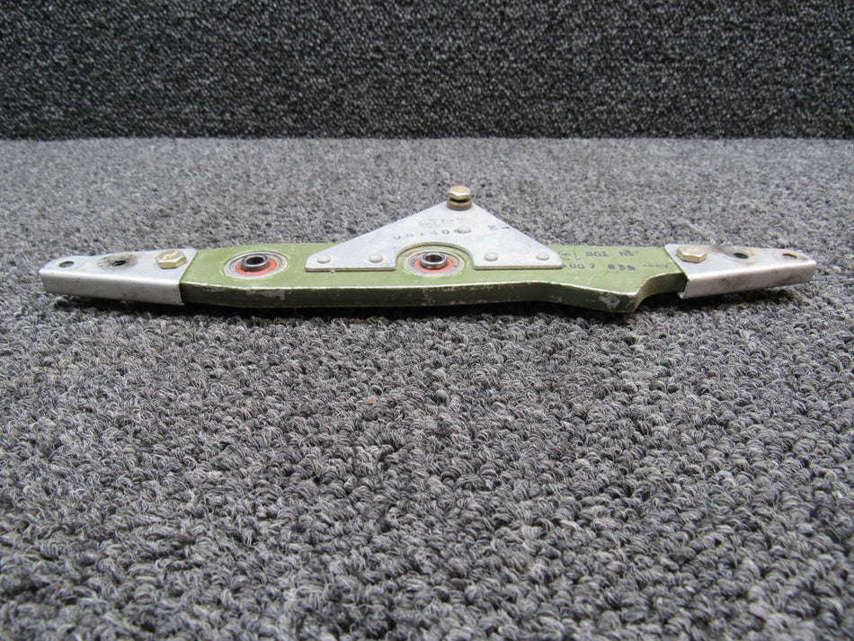 Cessna Aircraft Parts 0814007-1 Use 0814007-3 Cessna 310R Elevator Bellcrank Aft