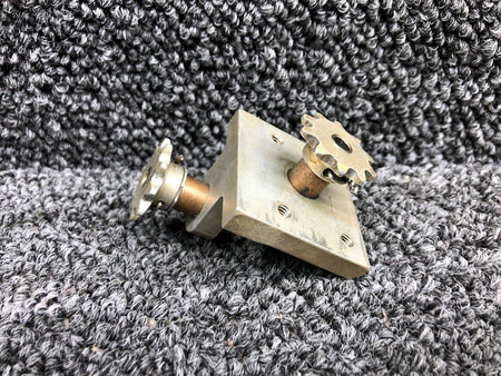 Cessna Aircraft Parts 0861100-5 Cessna 310G Forward Rudder Trim Gear Support