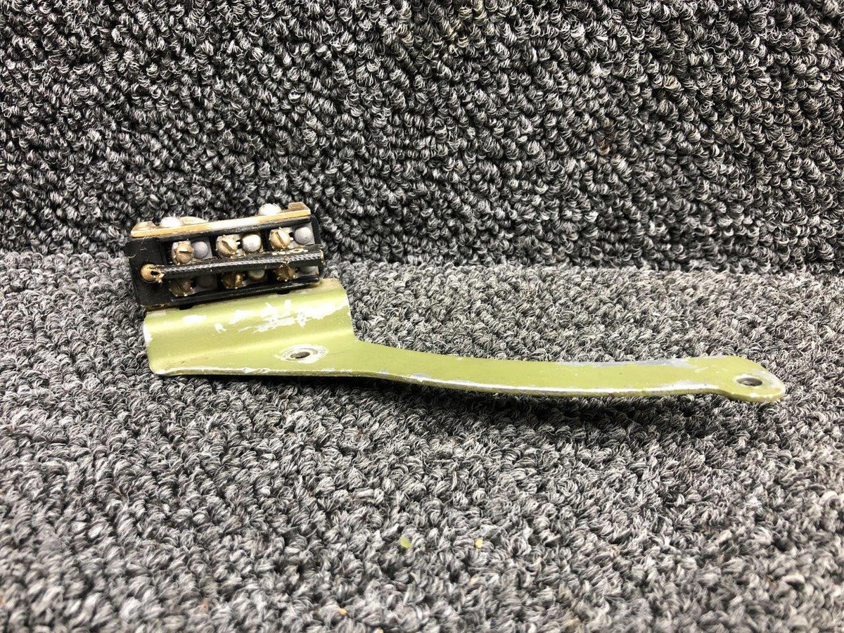 Cessna Aircraft Parts MS25008-1 / 0843400-47 Cessna 310G Landing Gear Limit Switch W/ Downlock Bracket