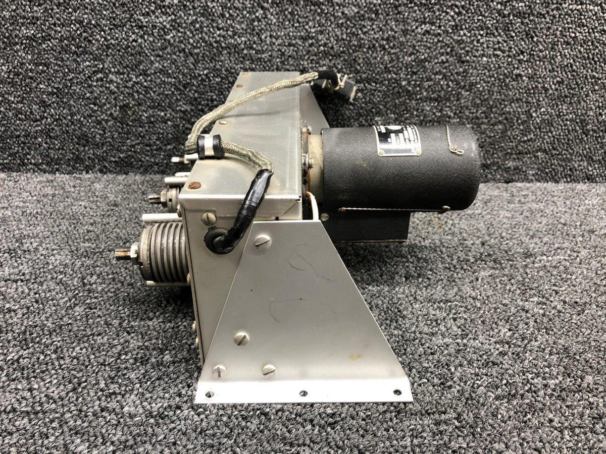Lear Inc 0861400-4 Lear Inc 121D-2 Autopilot Servo W/ Motor Volts 24, Amps 2.5
