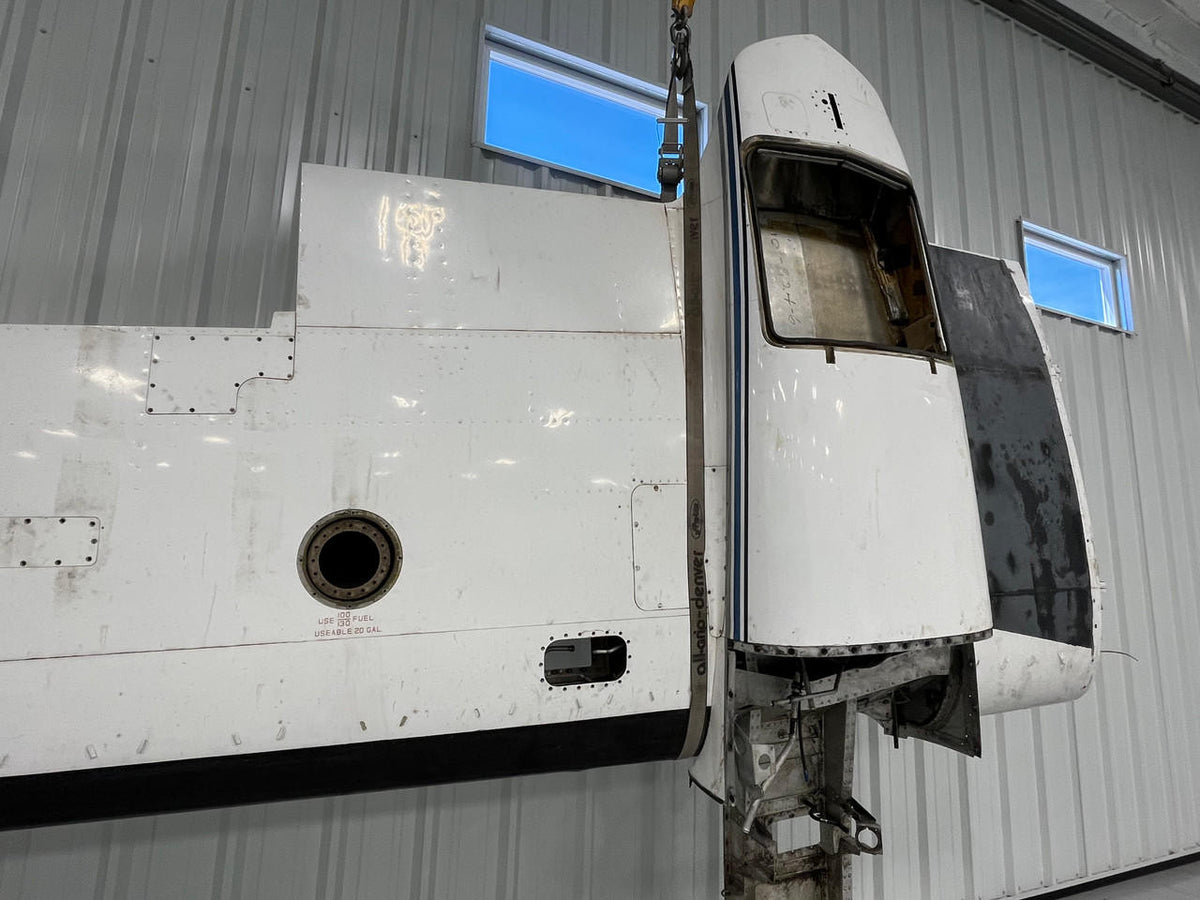 Cessna Aircraft Parts 0822037-50 Cessna 310Q RH Wing Assembly