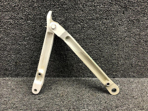 0841102-4, 0841103-8 Cessna 310G Main Gear Side Link Upper and Lower RH