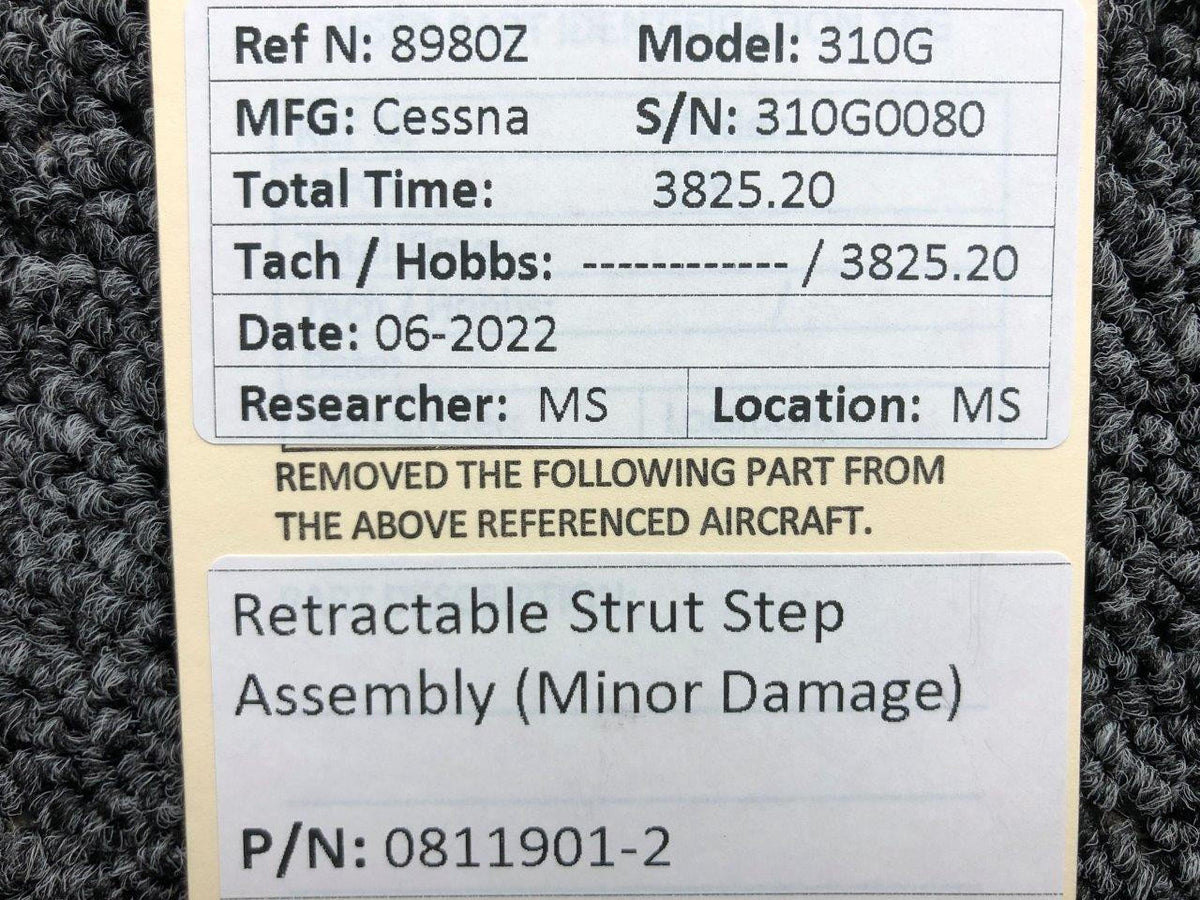 Cessna Aircraft Parts 0811901-2 Cessna 310G Retractable Strut Step Assembly