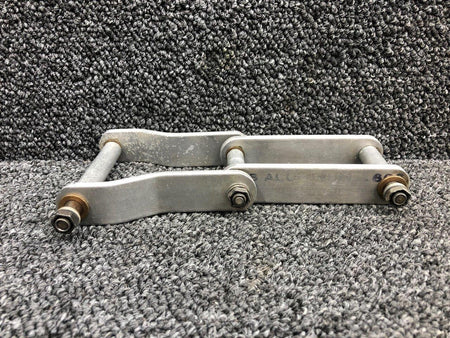 Cessna Aircraft Parts 0862101-11 / 0862101-8 Cessna 310G Flap Scissor Link Outboard / Inboard LH / RH