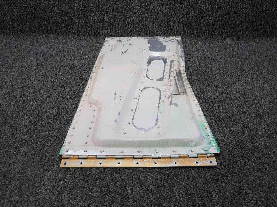 0826000-2 Cessna 310G Main Gear Door Assembly Outboard RH (Colored)