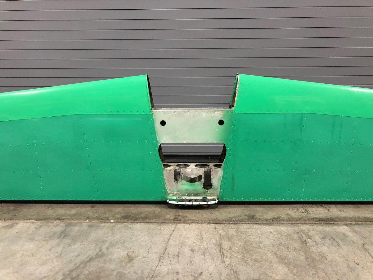 Cessna Aircraft Parts 0893002-4 USE 0832000-311 Cessna 310G Horizontal Stabilizer Assembly