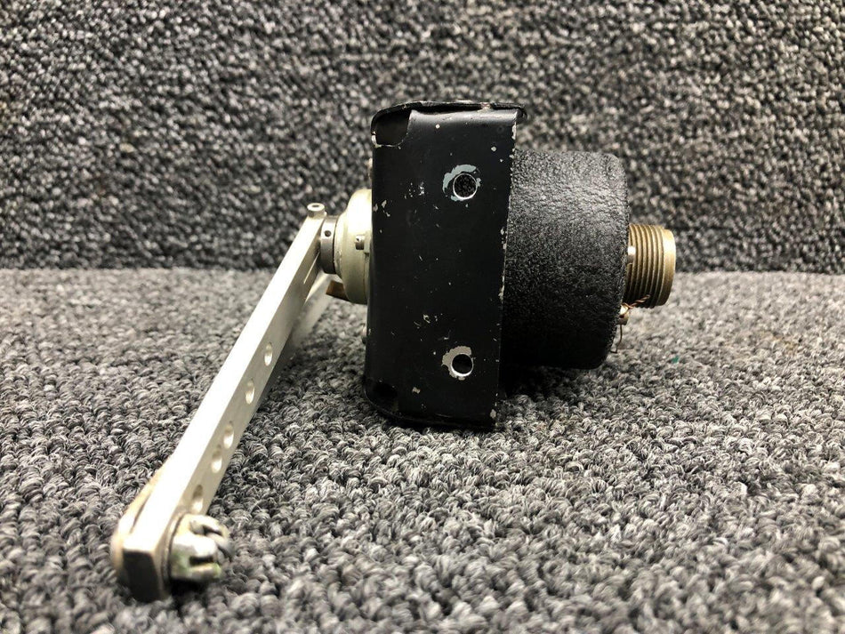 Motorola 1U708880-01 Motorola 1408-A2 L-2 Autopilot Servo Follow Up W/ Bracket and Link