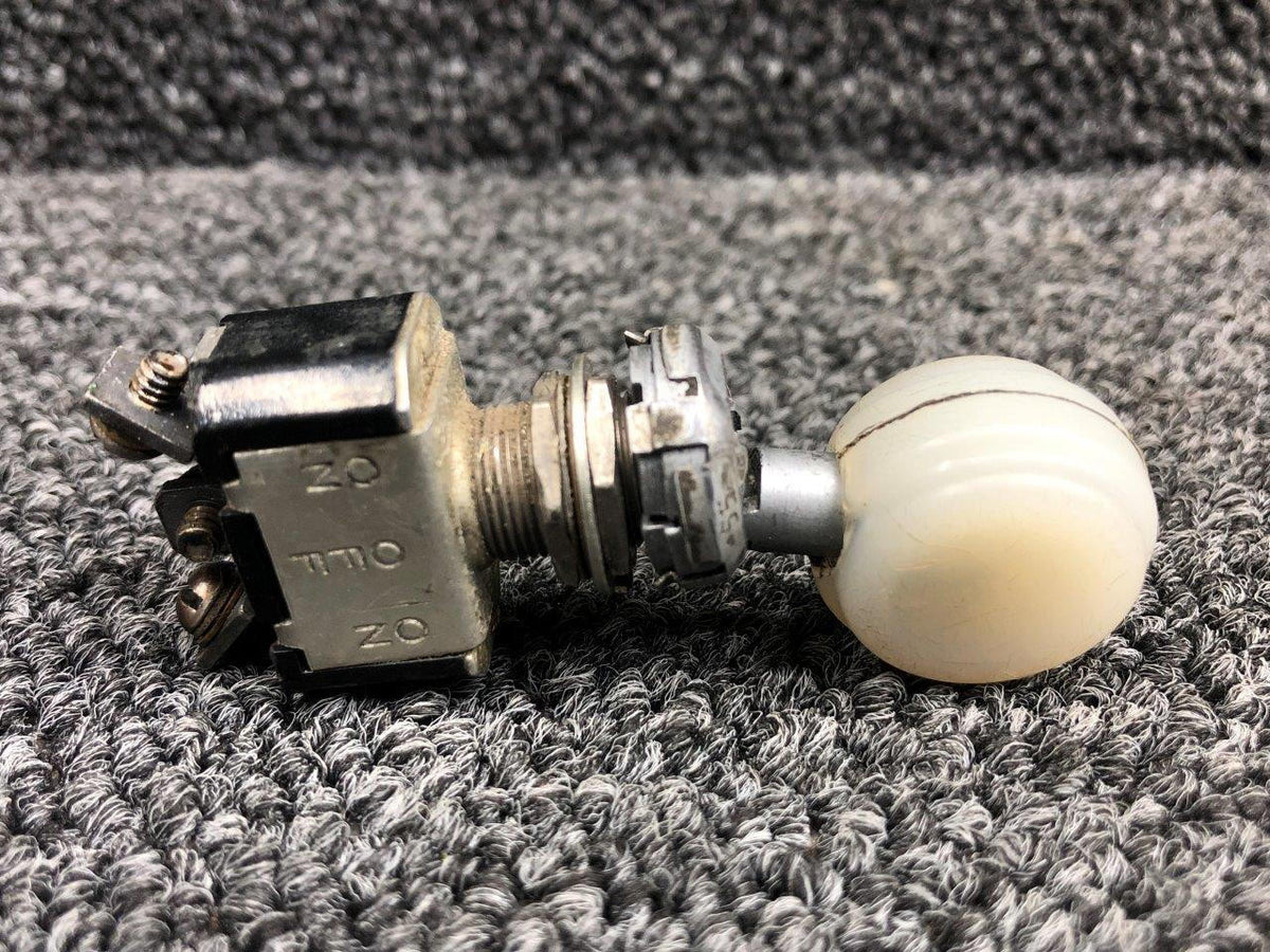 Cutler-Hammer MS25125-7 ALT 8857K9 Cutler-Hammer Landing Gear Toggle Switch