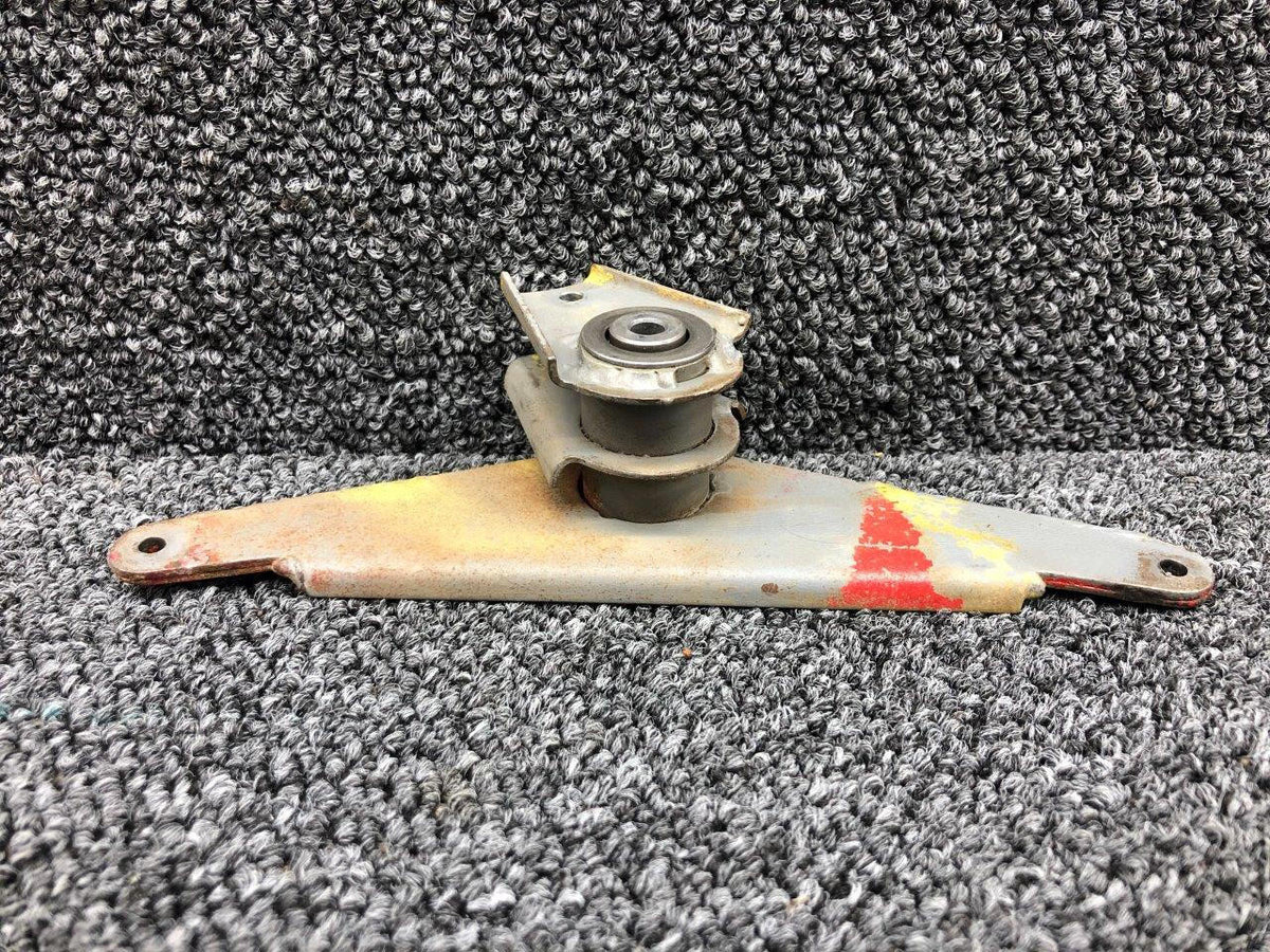 Stinson 108-1141204-1 Stinson 108-1 Aileron Bellcrank Assembly RH
