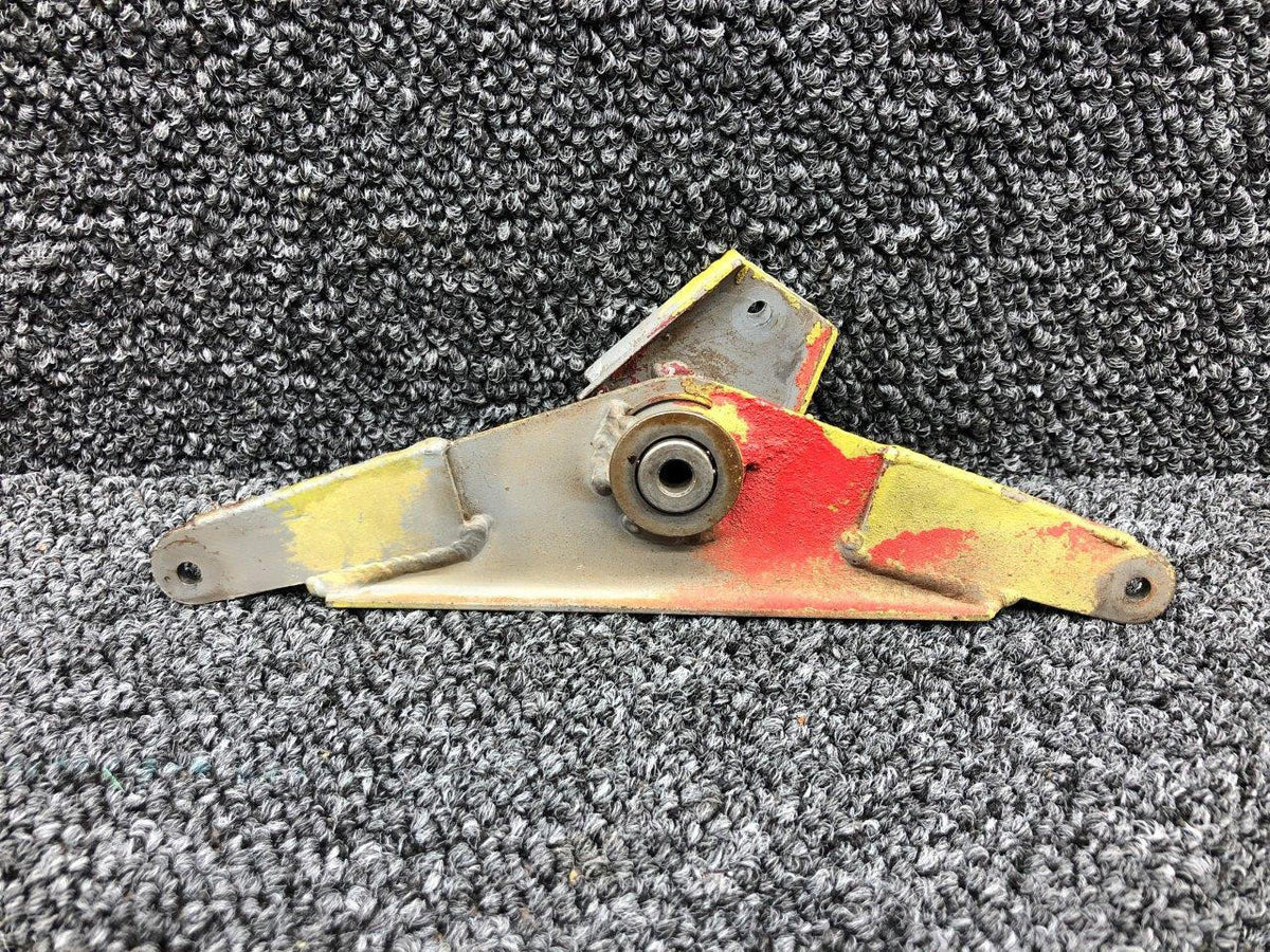 Stinson 108-1141204-1 Stinson 108-1 Aileron Bellcrank Assembly RH