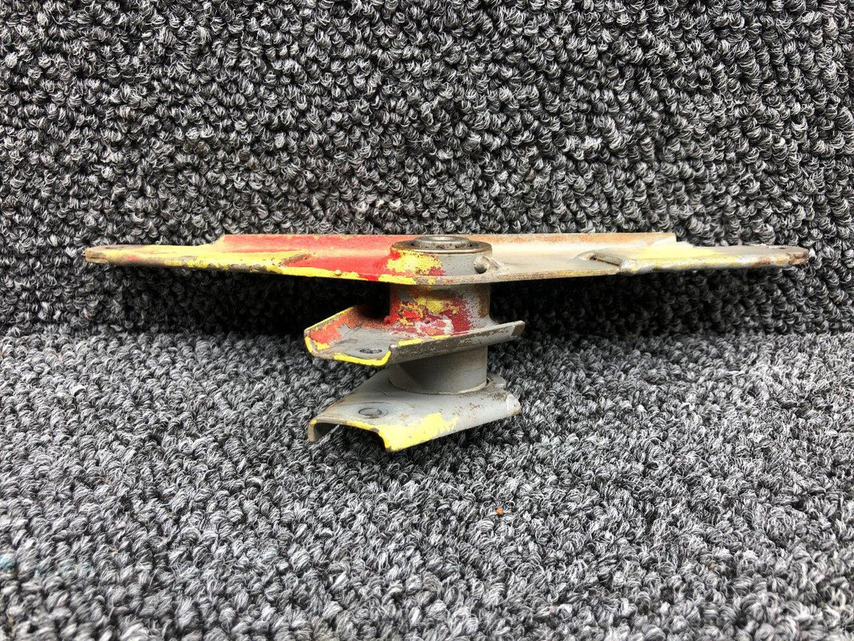 Stinson 108-1141204-1 Stinson 108-1 Aileron Bellcrank Assembly RH