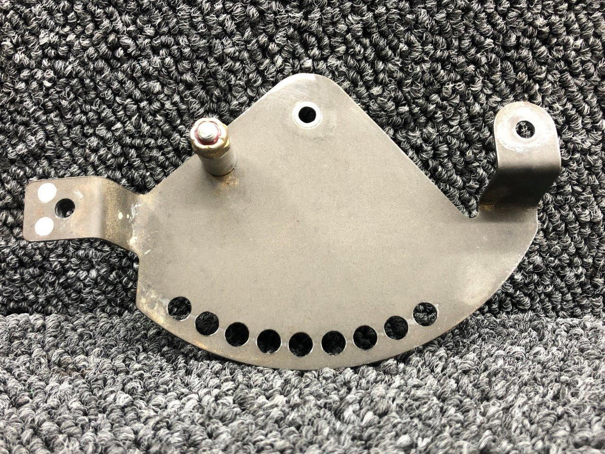 Cessna Aircraft Parts 0713314-3 Cessna 177B Control Arm Positioning Bracket