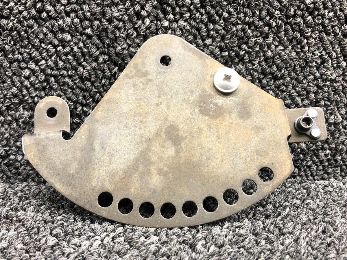 Cessna Aircraft Parts 0713314-3 Cessna 177B Control Arm Positioning Bracket