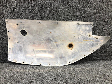 Cessna Aircraft Parts 0823413-32 / 0823403-1 Cessna 310Q Lower Fairing Assembly RH
