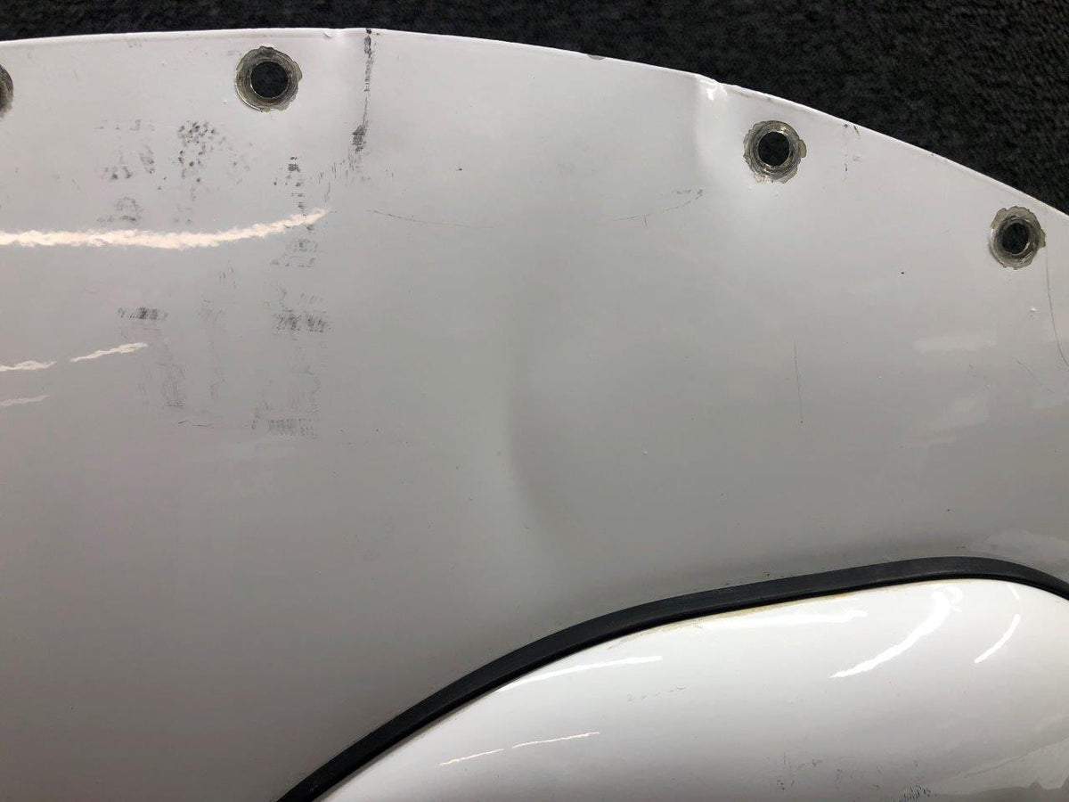 Cessna Aircraft Parts 0823413-32 / 0823403-1 Cessna 310Q Lower Fairing Assembly RH
