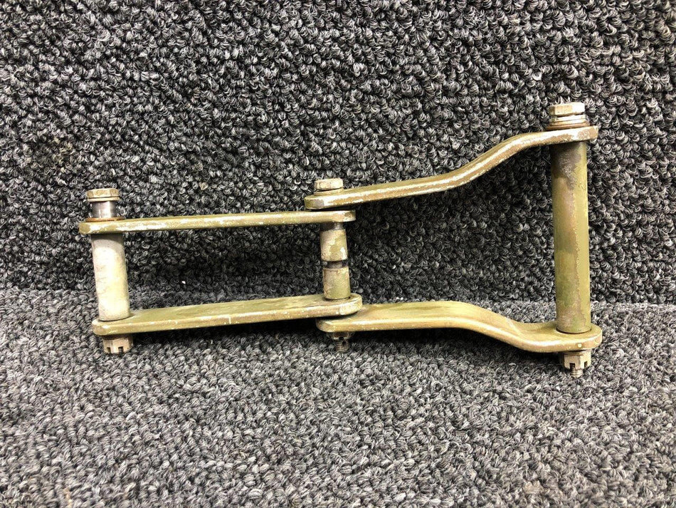 0862101-11 / 0862101-7 Cessna 310Q Flap Scissor Link Inbd / Outbd LH / RH BAS Part Sales | Airplane Parts