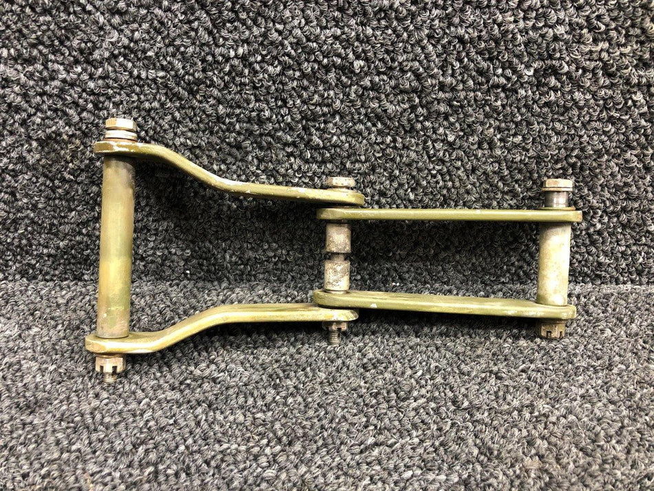 Cessna Aircraft Parts 0862101-11 / 0862101-7 Cessna 310Q Flap Scissor Link Inbd / Outbd LH / RH