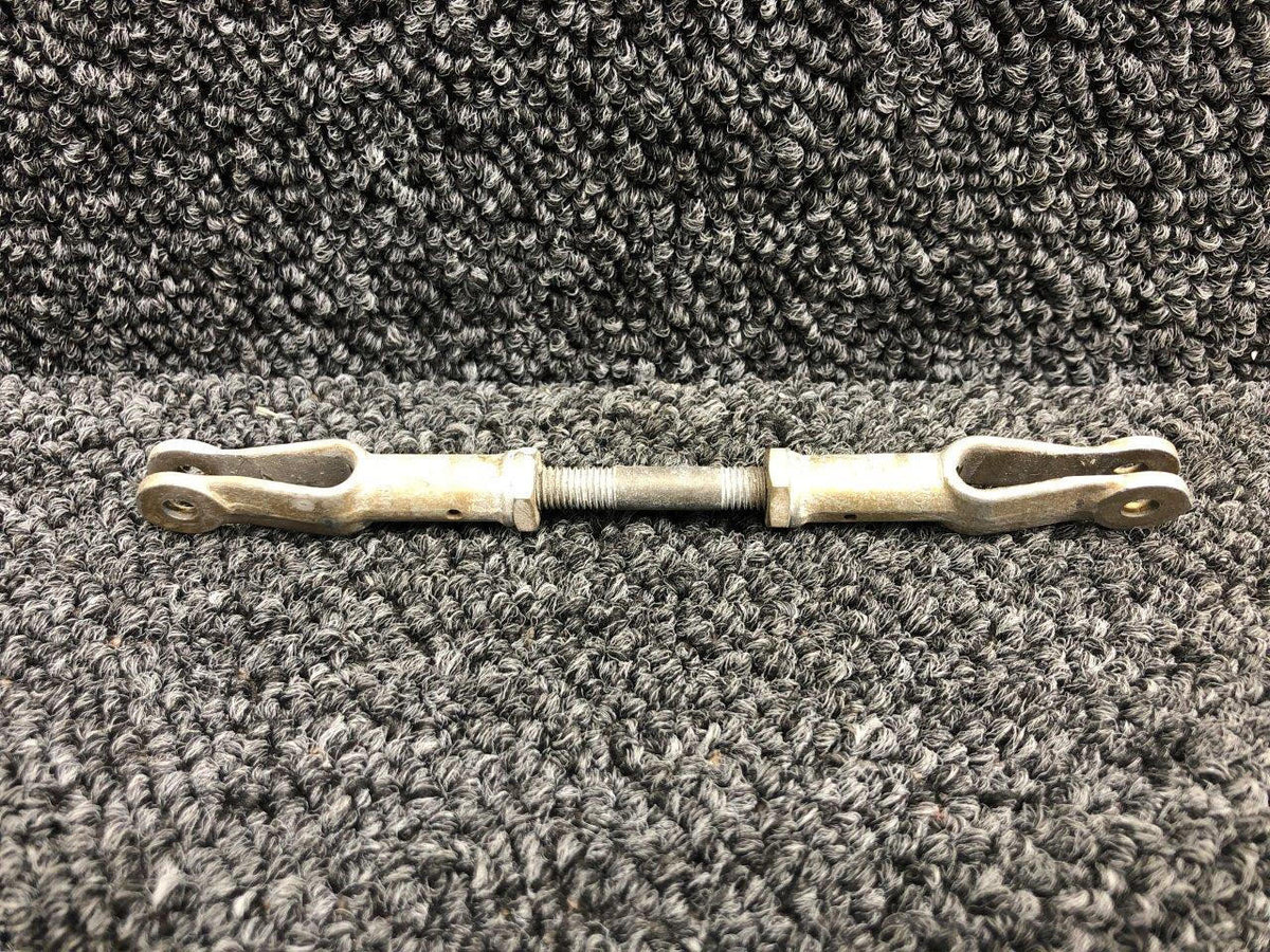 Cessna Aircraft Parts NAS36HH262 Cessna 310Q Manual Retract Control Rod to Handle