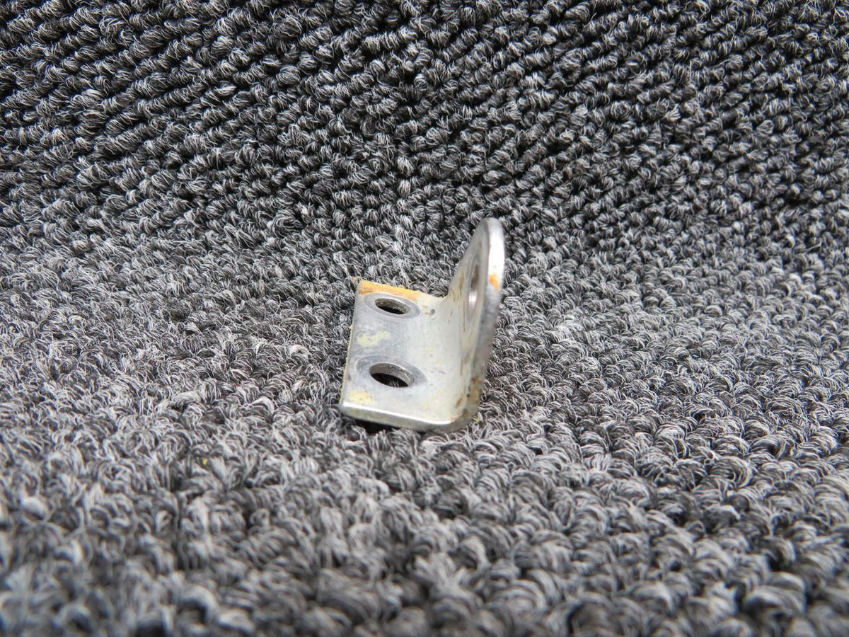 Cessna Aircraft Parts 0510205-8 Cessna Seatbelt Attachment Fitting Inboard RH / Outbd LH