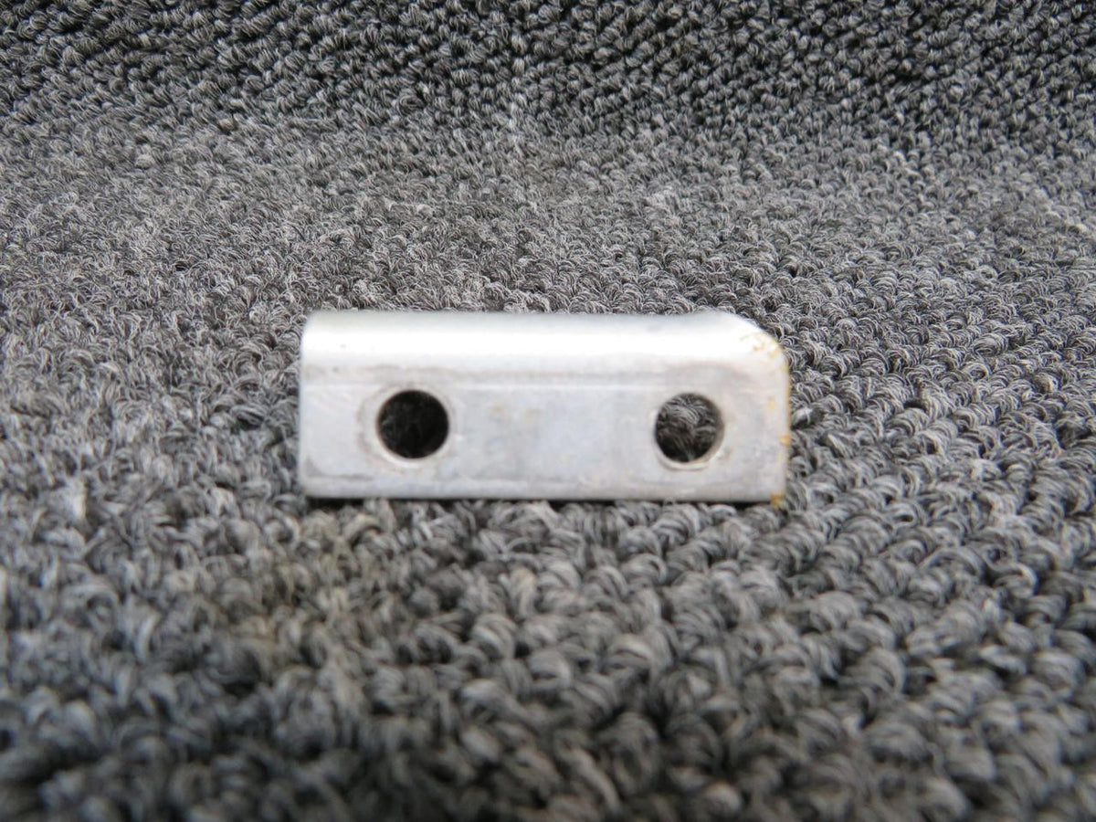 Cessna Aircraft Parts 0510205-8 Cessna Seatbelt Attachment Fitting Inboard RH / Outbd LH