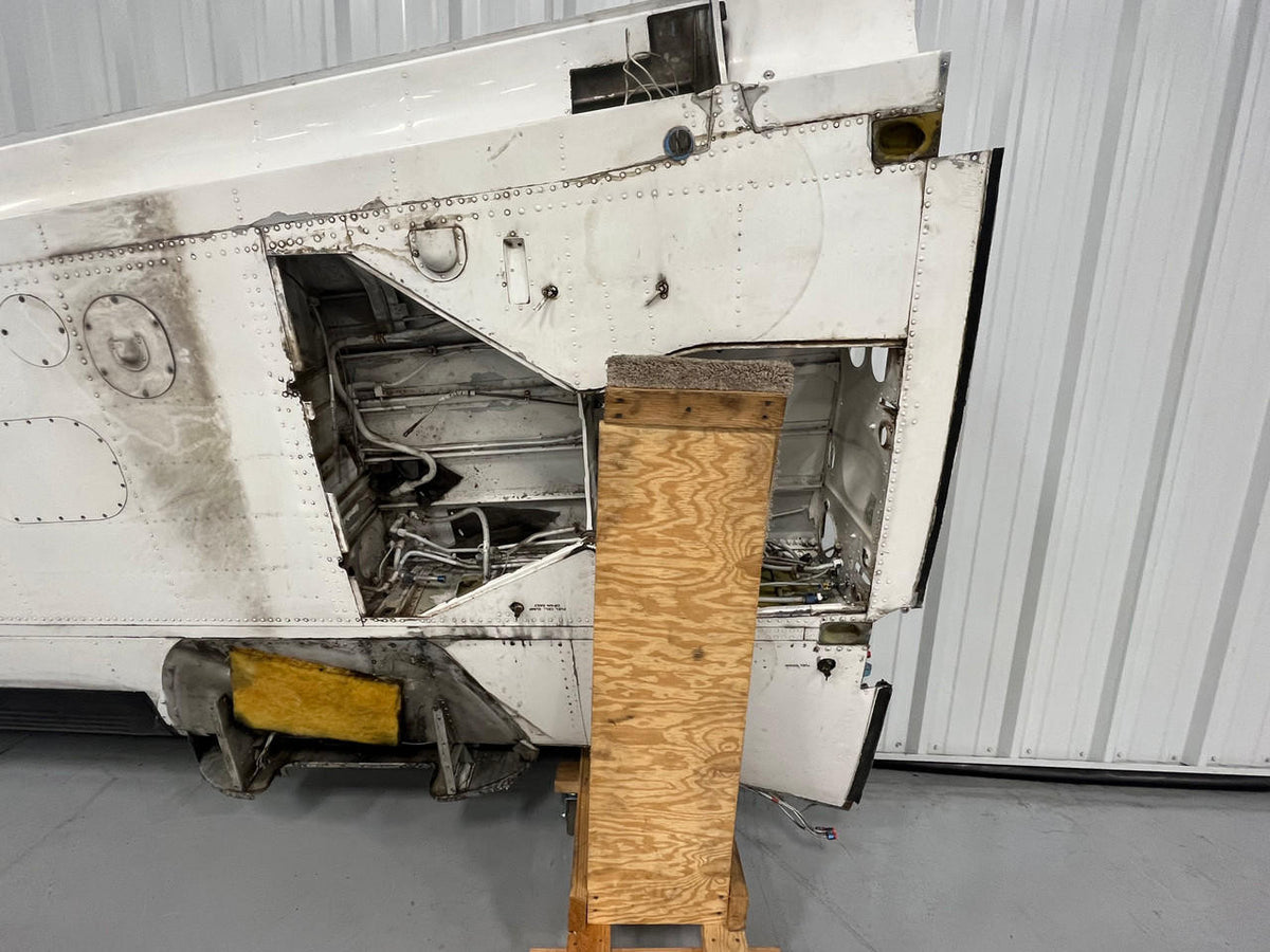 Beechcraft Parts 96-110005-621 Beech E-55 LH Wing Assembly