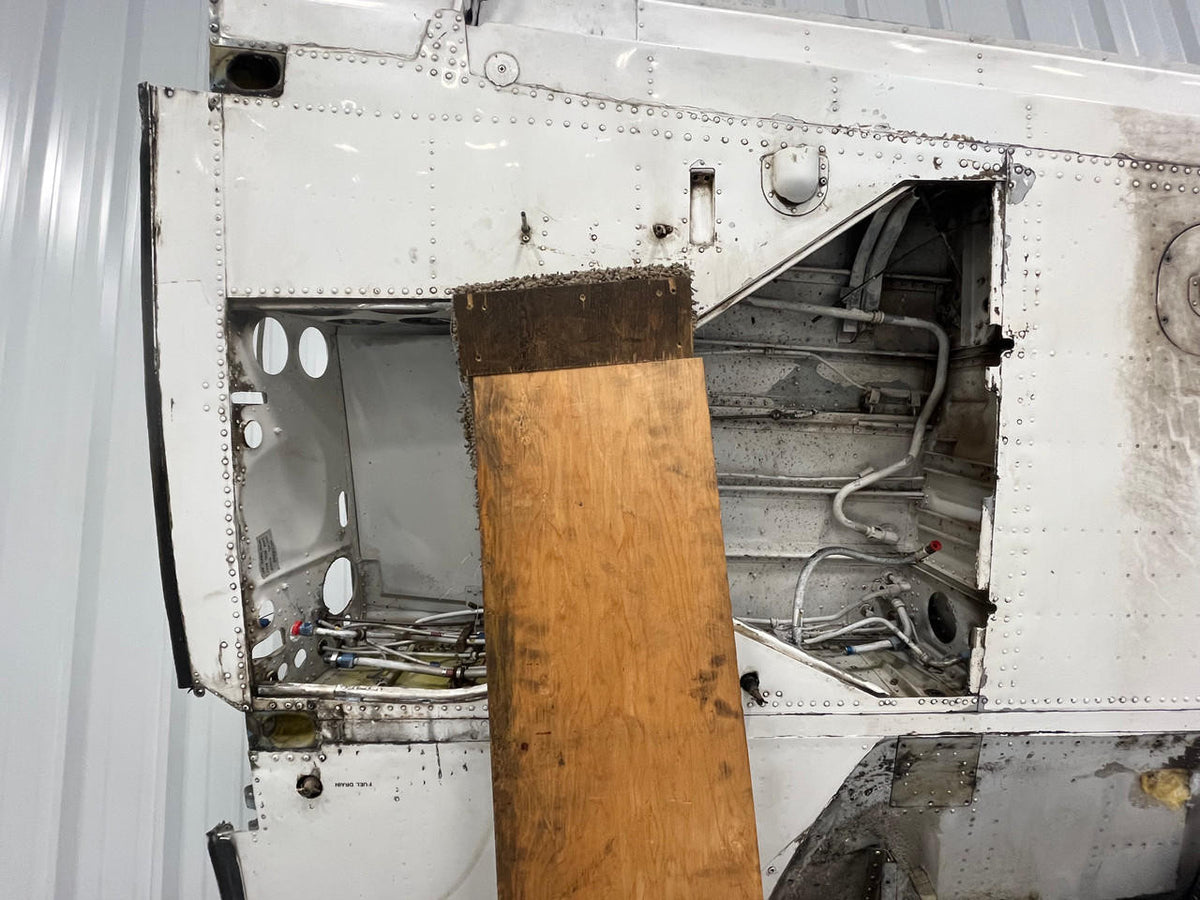 96-110005-622 Beech E-55 RH Wing Assembly BAS Part Sales | Airplane Parts