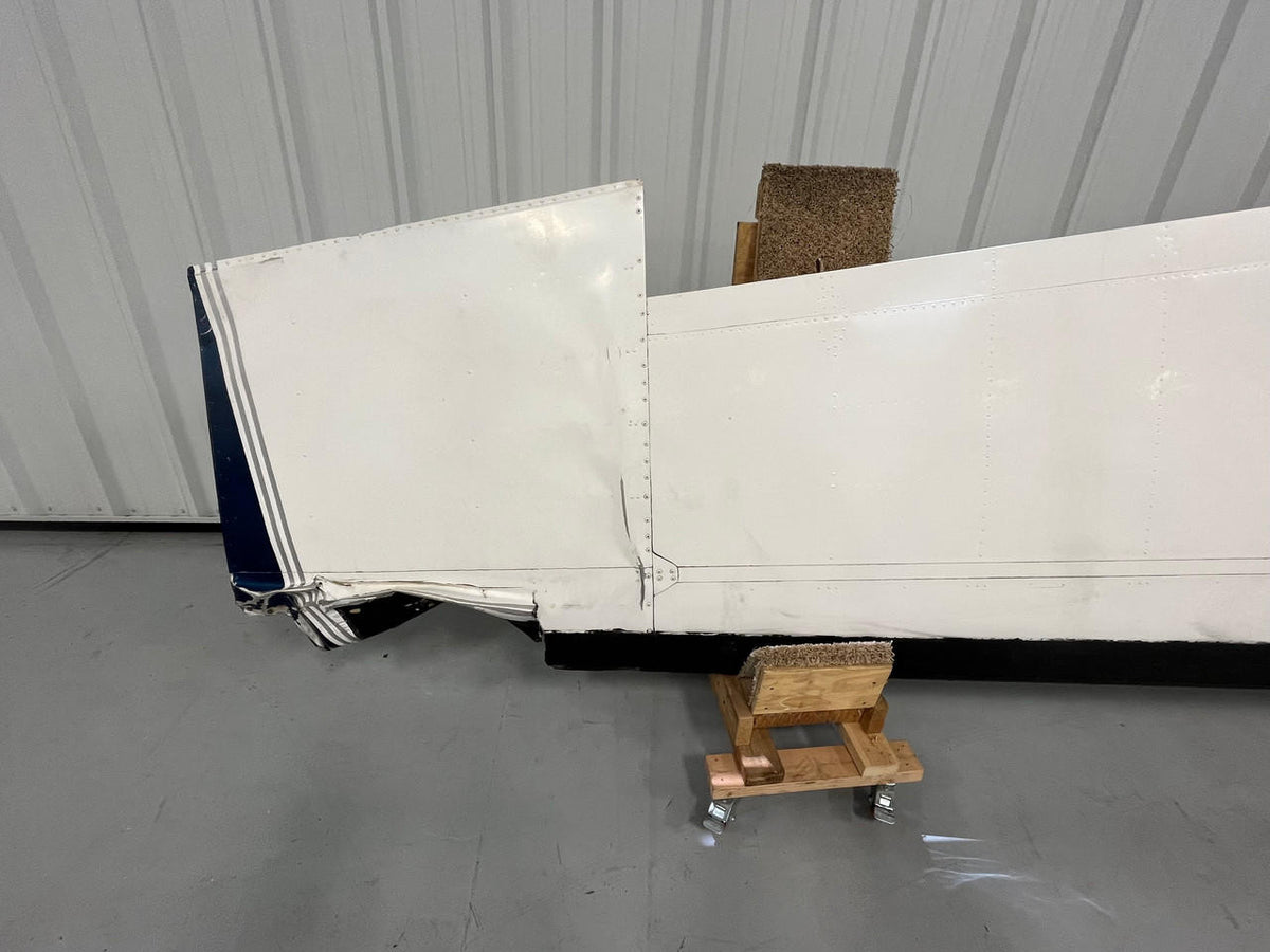 Beechcraft Parts 96-110005-622 Beech E-55 RH Wing Assembly