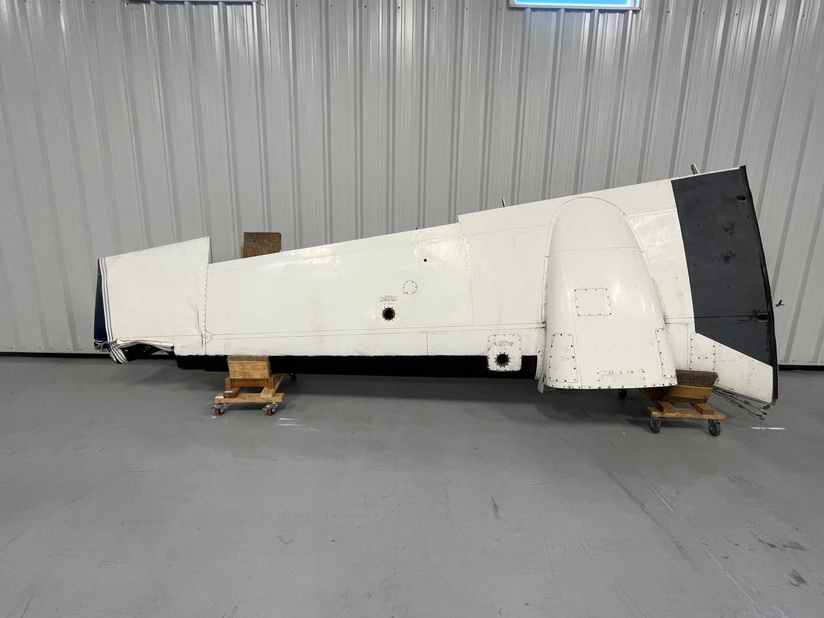 Beechcraft Parts 96-110005-622 Beech E-55 RH Wing Assembly