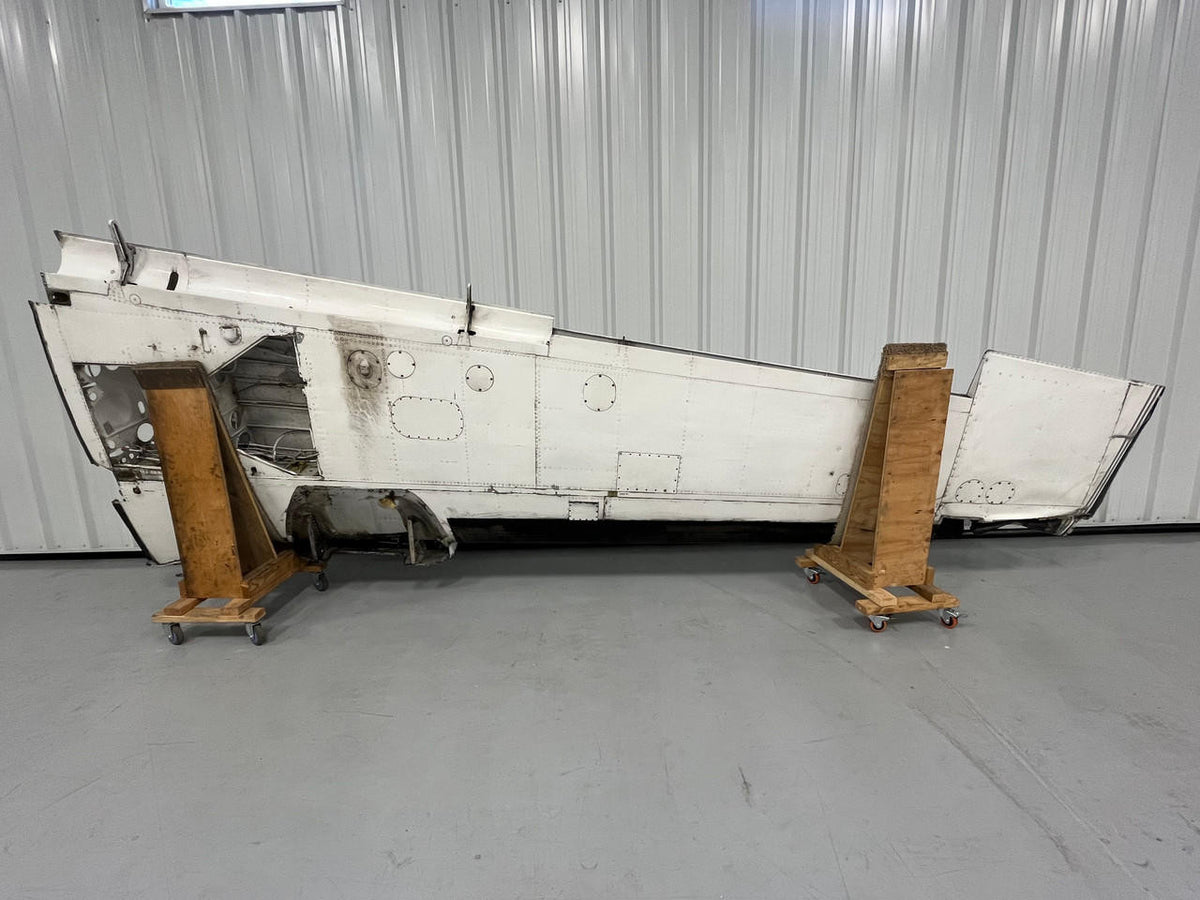 Beechcraft Parts 96-110005-622 Beech E-55 RH Wing Assembly