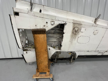 Beechcraft Parts 96-110005-622 Beech E-55 RH Wing Assembly