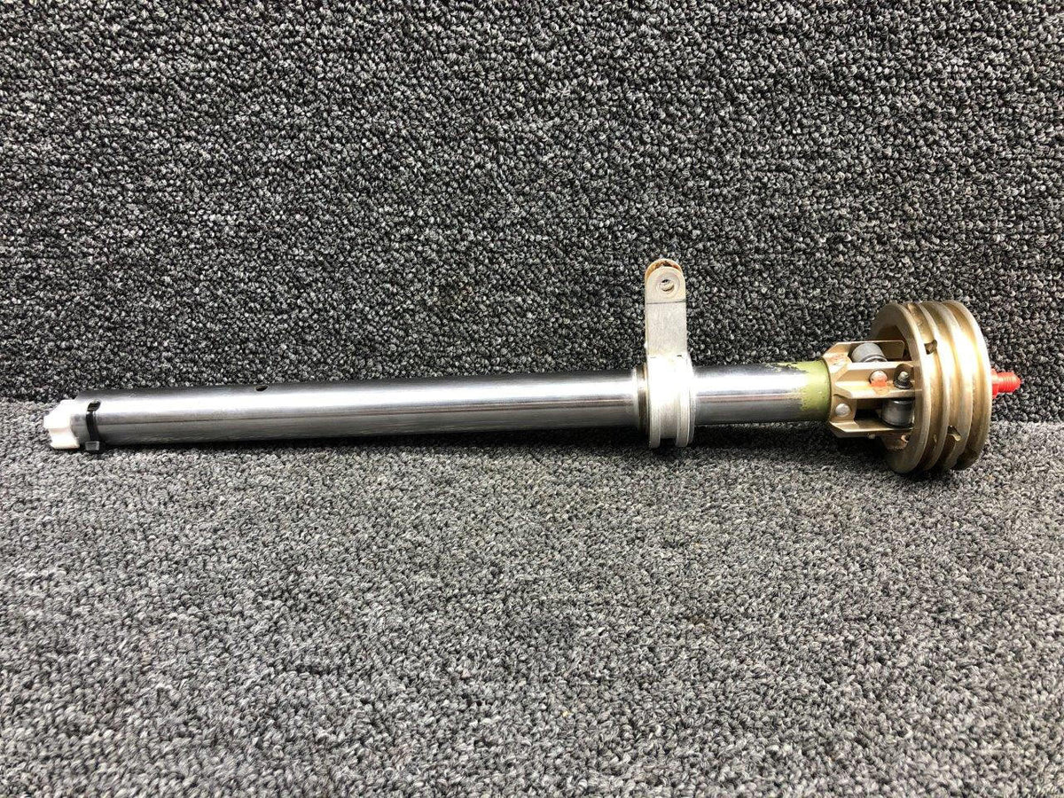 Cessna Aircraft Parts 0760102-2 / 0760646-2 Cessna 182M Control Column RH W/ Retainer and Sleeve