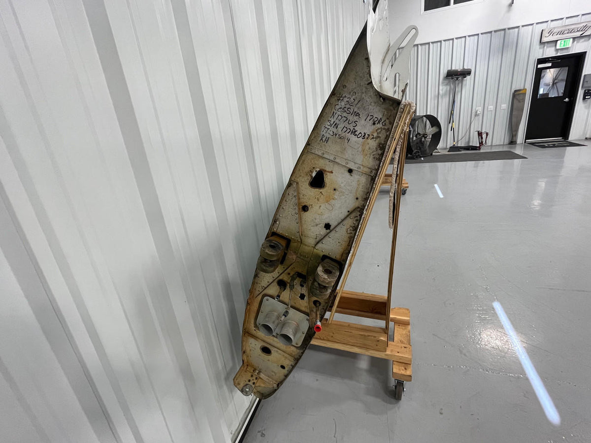 Cessna Aircraft Parts 2022002-3 Wing Spar P/N 2022005-6 Cessna 177RG RH Wing Assembly