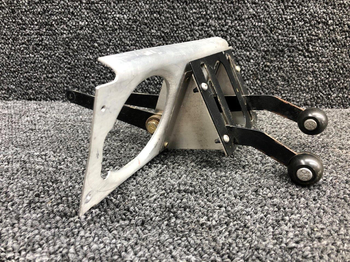 Beechcraft Parts 96-324055-33 / 96-324055-35 Beechcraft E-55 Cowl Flap Control Levers W/ Support
